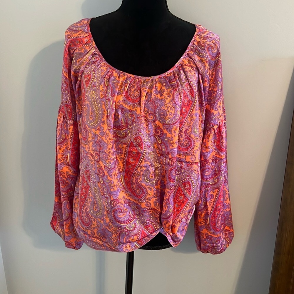 Gorgeous color + fit Drop shoulder blouson style sleeves gathered neckline